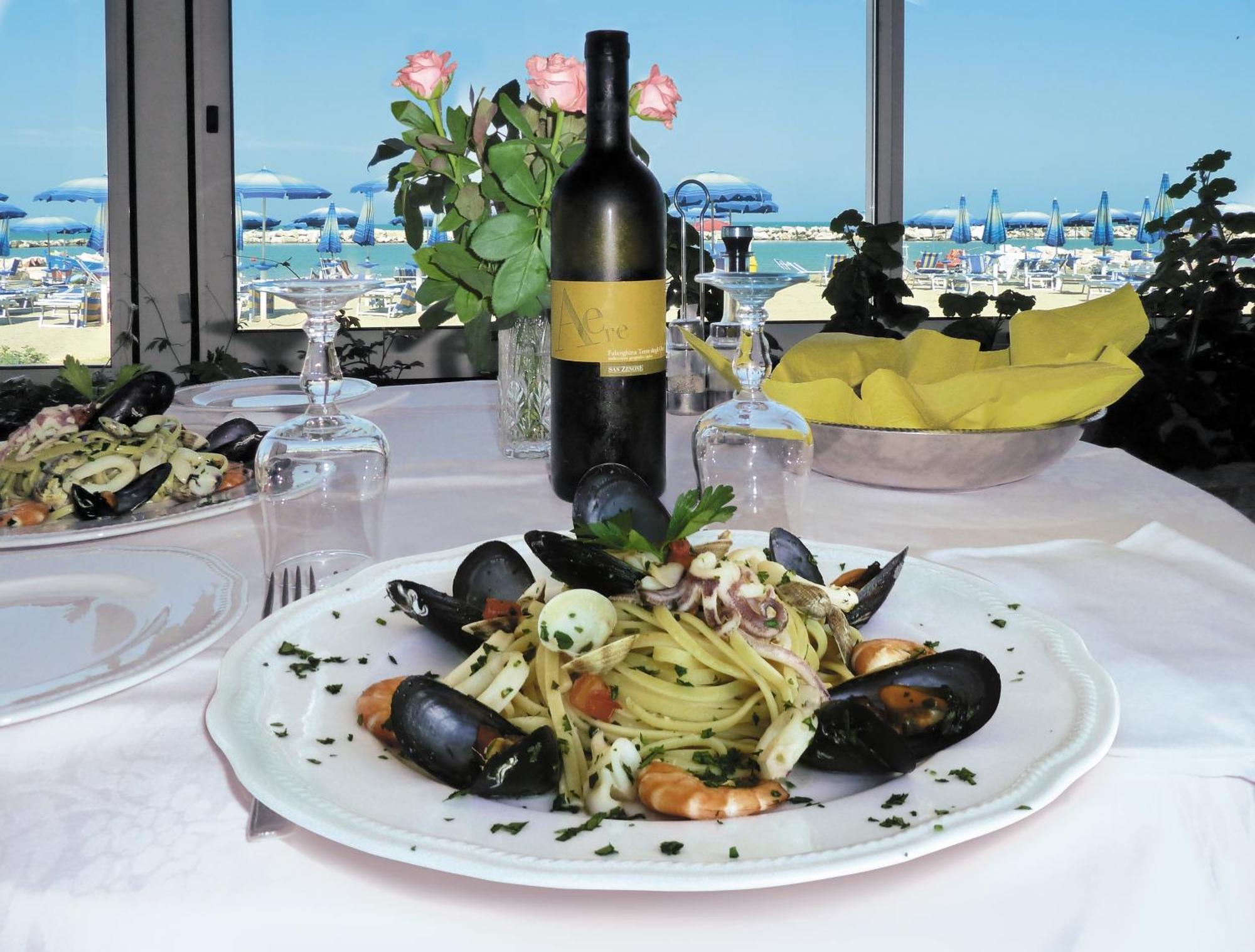 Hotel Strand Marina Di Montenero Extérieur photo