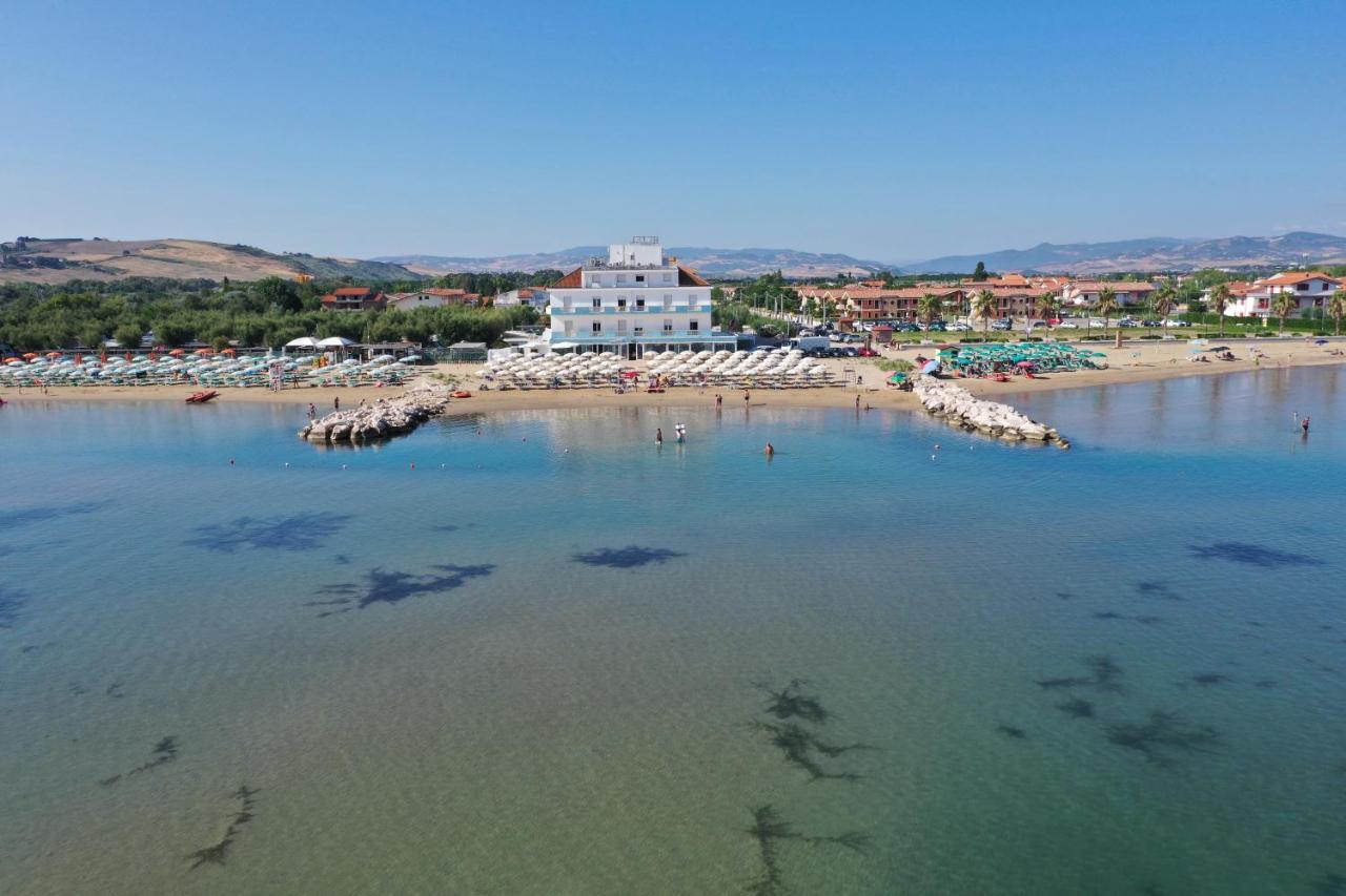 Hotel Strand Marina Di Montenero Extérieur photo